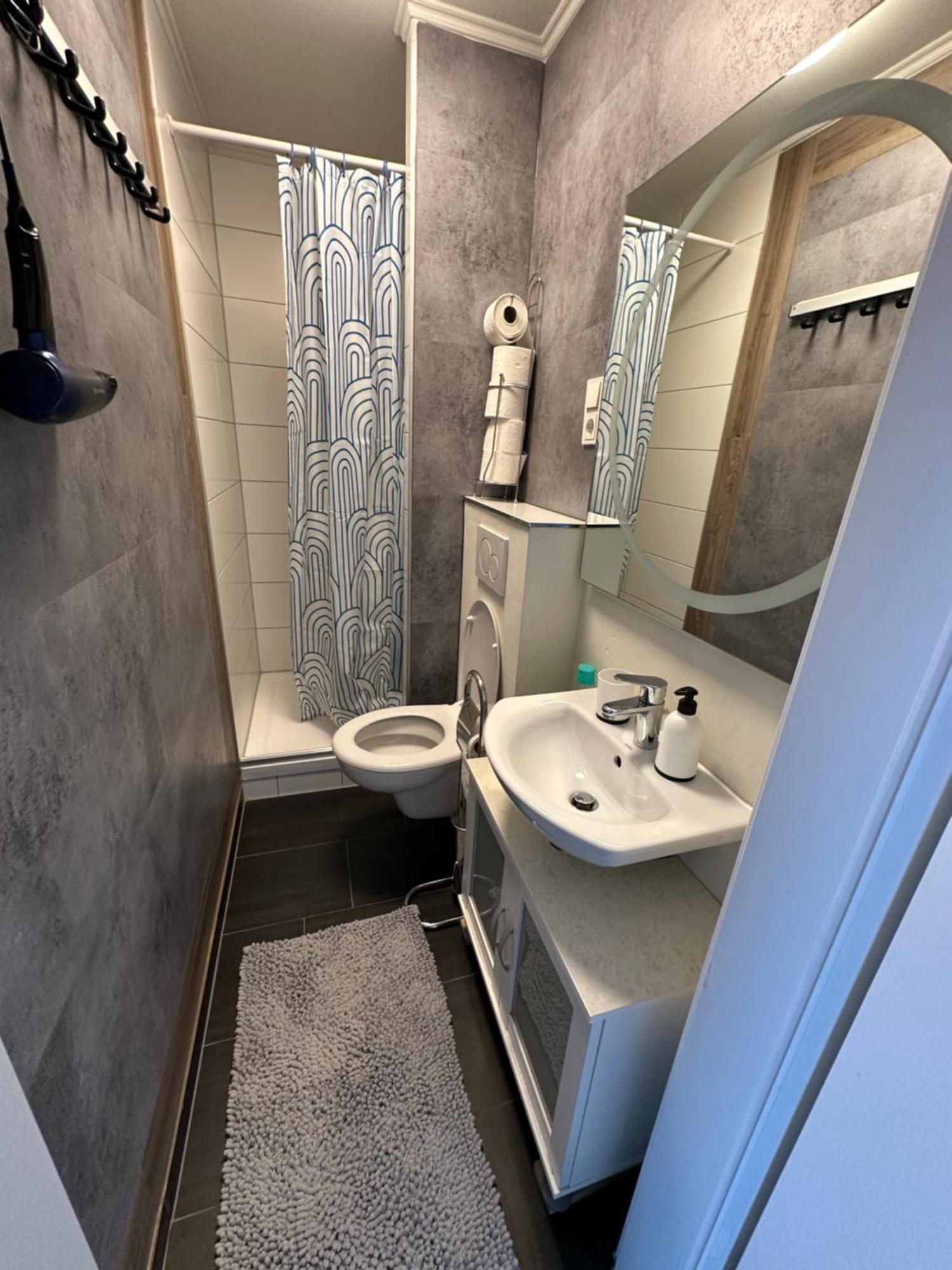 Ferienunterkunft - Am Stadtgarten Apartment Saarlouis