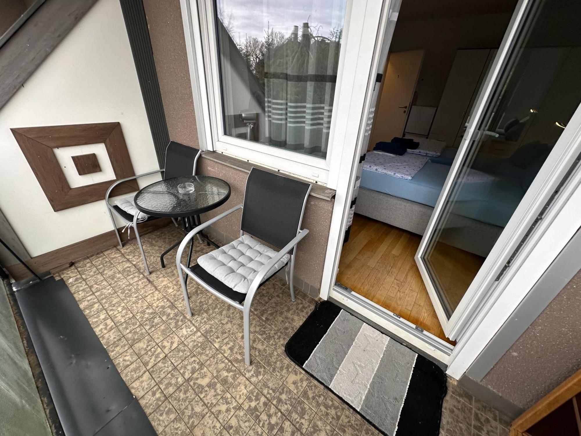 Ferienunterkunft - Am Stadtgarten Apartment *